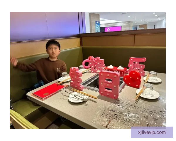 李月汝社媒晒照庆生 小宝生日快乐被爱温暖环绕为自己干杯
